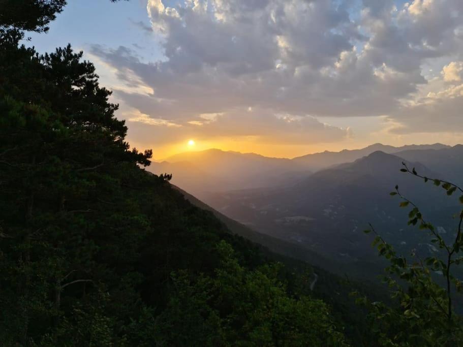 Precioso apartamento en el Pirineo Catalán La Pobla de Lillet Exterior foto